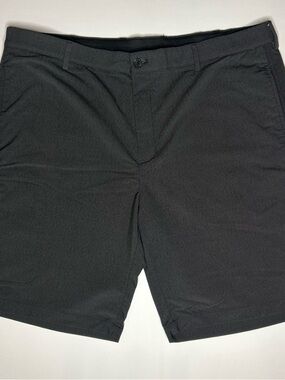 Greg Norman Performance Golf Shorts Men’s Size 40